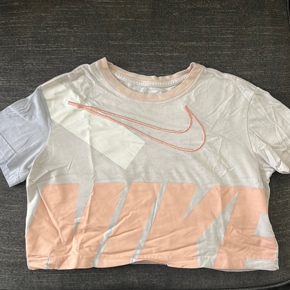Nike crop shirt